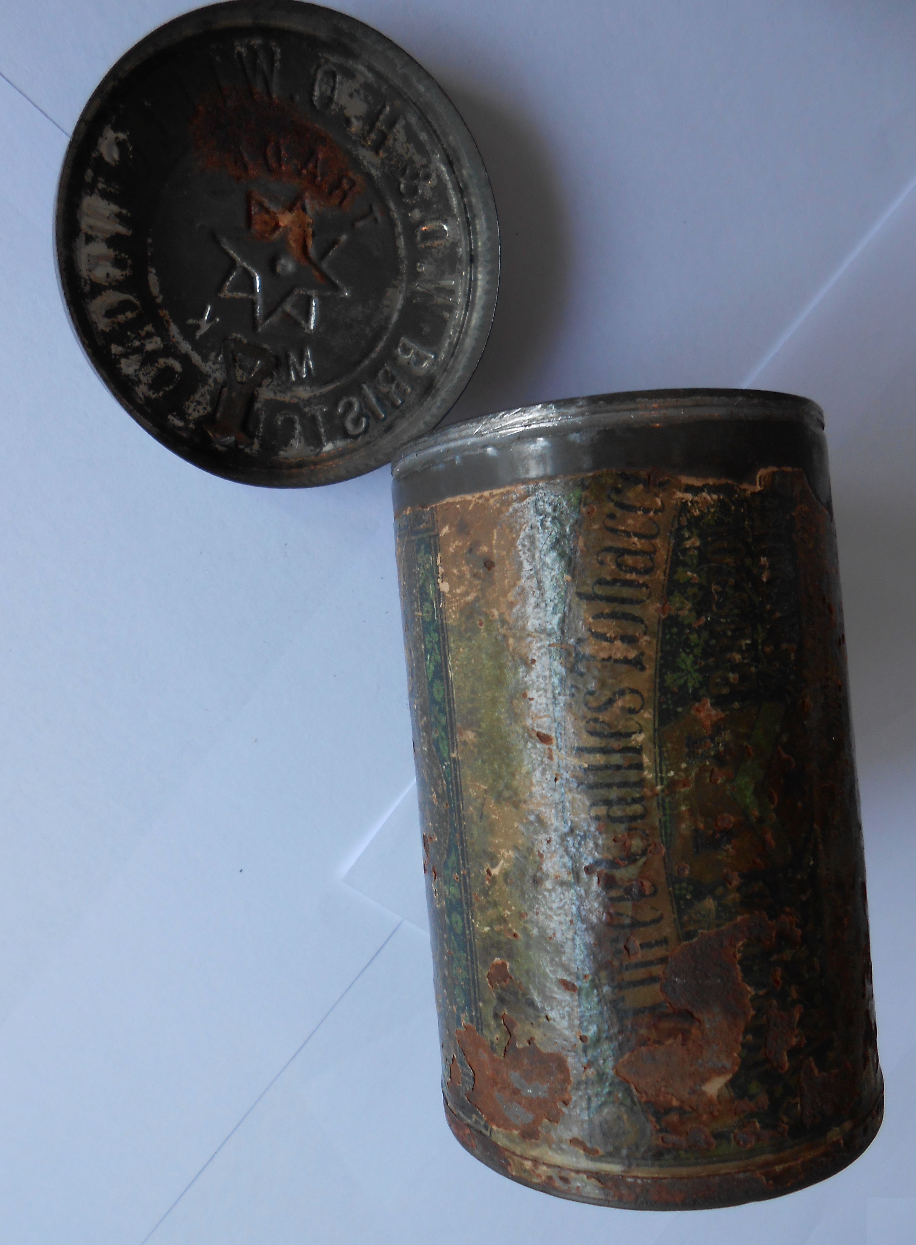 19th century tabacco tin